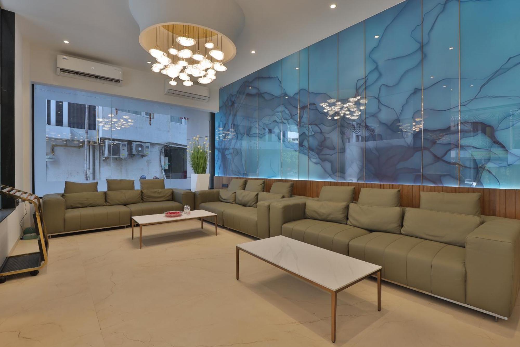 Hotel Elements Surat Exterior foto